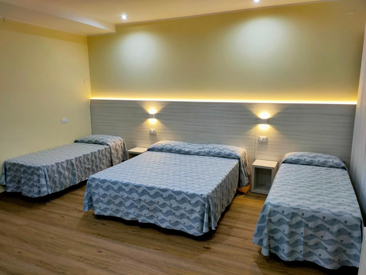 Park Hotel Rimini Bagian luar foto