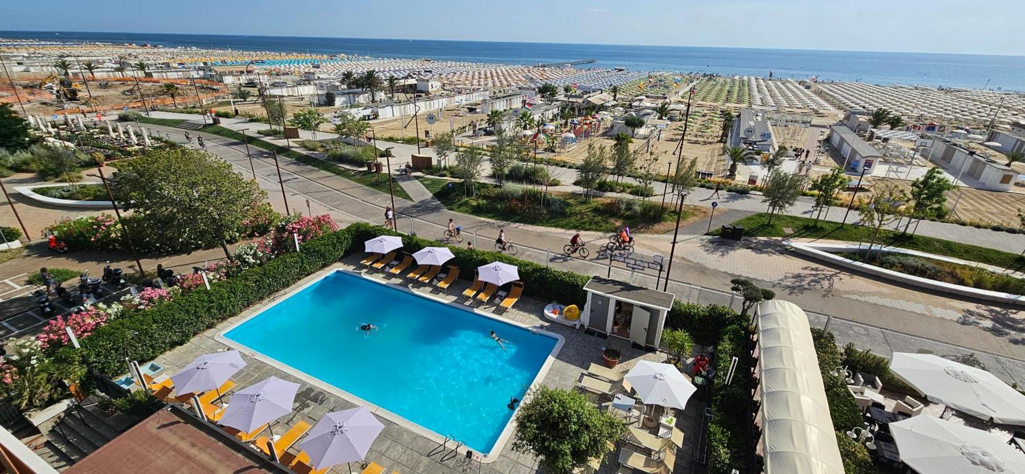 Park Hotel Rimini Bagian luar foto
